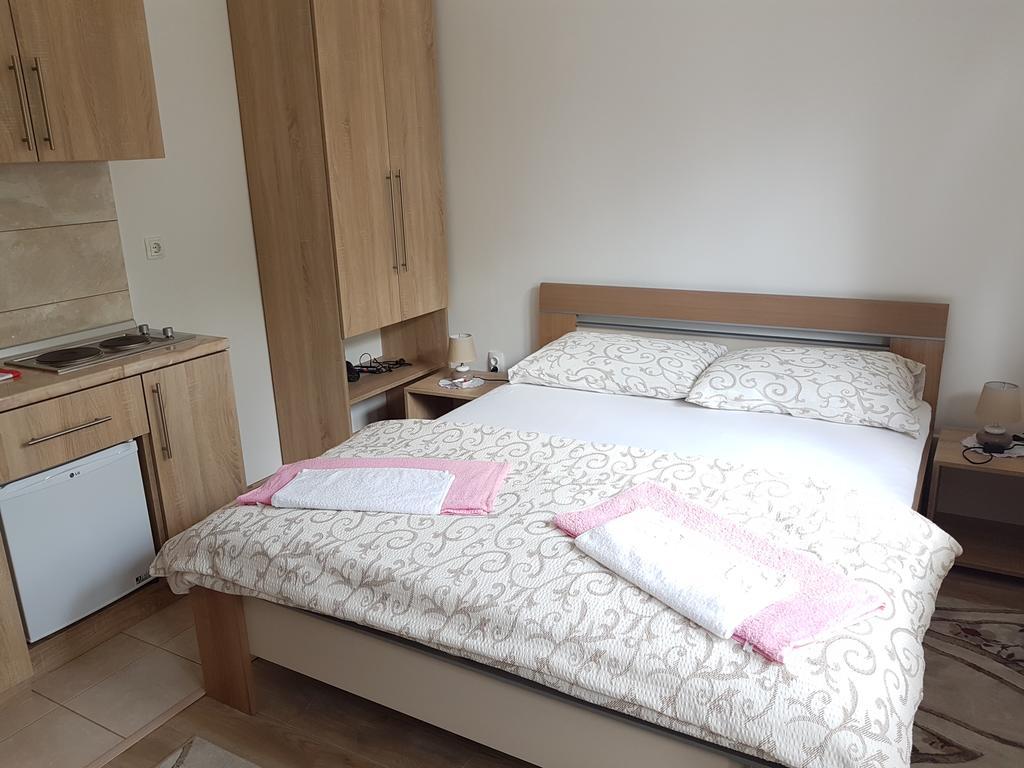 Guest House Konak Kod Danke 트레빈예 객실 사진